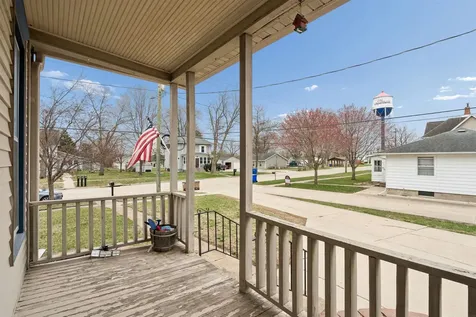 313 NE 6th Avenue Independence IA 50644