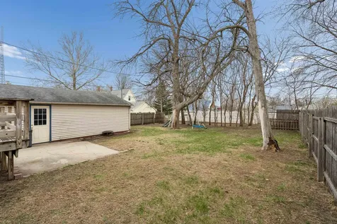 313 NE 6th Avenue Independence IA 50644