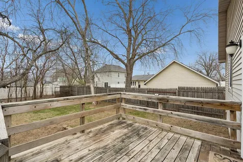 313 NE 6th Avenue Independence IA 50644