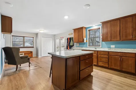 313 NE 6th Avenue Independence IA 50644