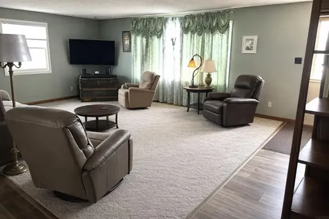 111 Skyline Drive Guttenberg IA 52052