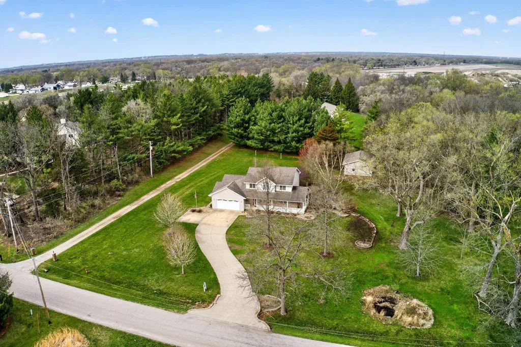 500 Douglas Road Waterloo IA 50703