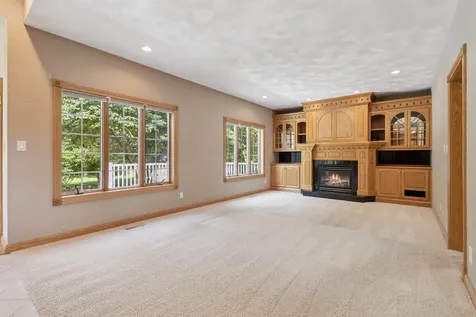 500 Douglas Road Waterloo IA 50703