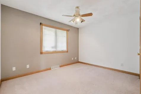 500 Douglas Road Waterloo IA 50703