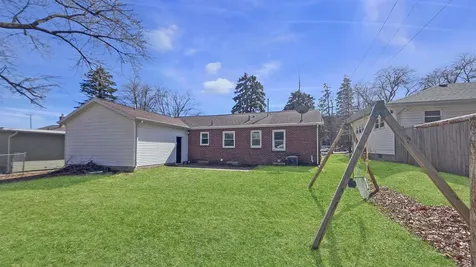 129 Acadia Street Waterloo IA 50702