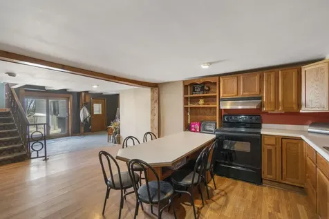 3285 310th Street Sumner IA 50674