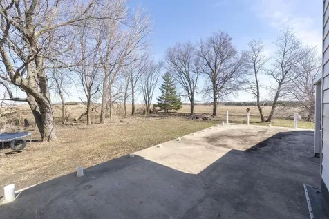 3285 310th Street Sumner IA 50674