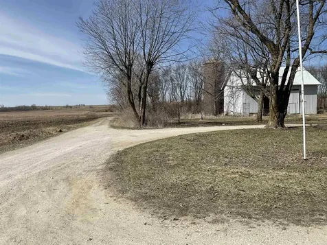 3285 310th Street Sumner IA 50674