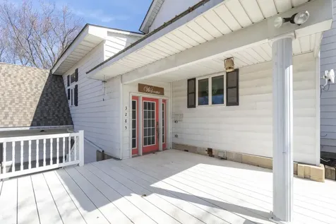 3285 310th Street Sumner IA 50674