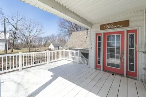 3285 310th Street Sumner IA 50674