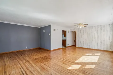 715 NE 1st Avenue Oelwein IA 50662