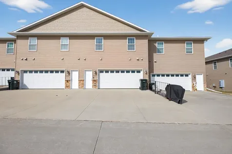 4503 Wild Rose Court Cedar Falls IA 50613