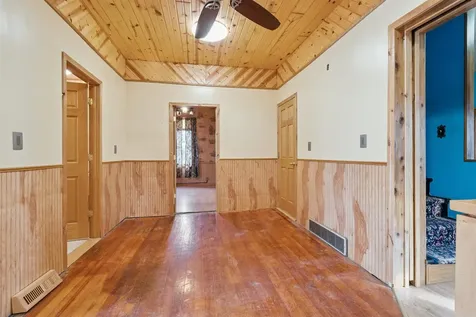 332 N 1st Street Guttenberg IA 52052