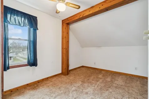 332 N 1st Street Guttenberg IA 52052