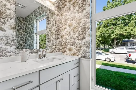 832 Clay Street Cedar Falls IA 50613