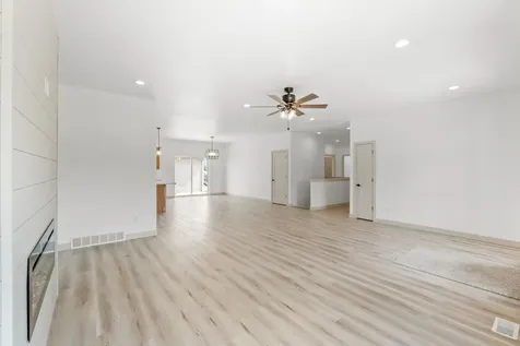 505 Sands Avenue Janesville IA 50647