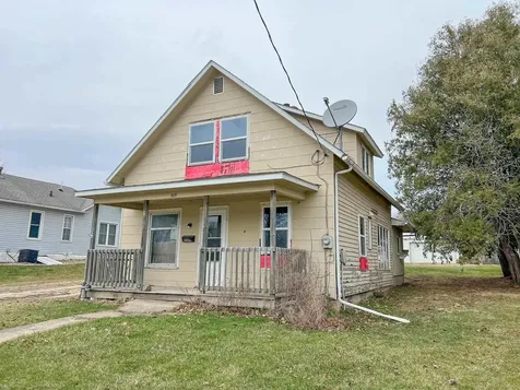 117 Cedar Street West Union IA 52175