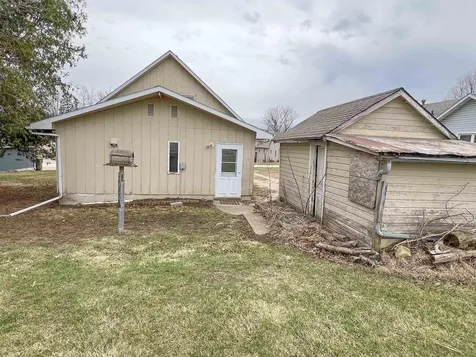 117 Cedar Street West Union IA 52175