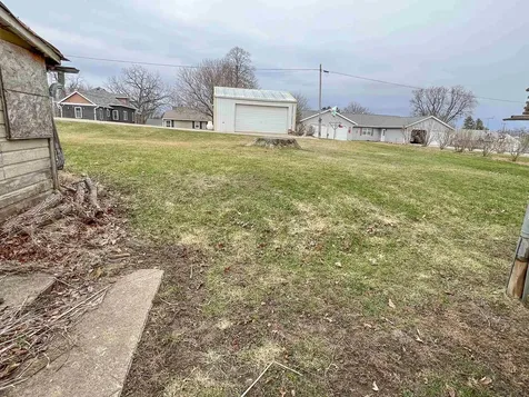 117 Cedar Street West Union IA 52175