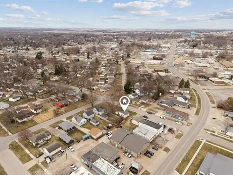 915 Evergreen Avenue Waterloo IA 50701