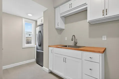 434 Belmont Avenue Waterloo IA 50701