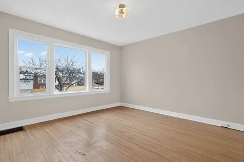 434 Belmont Avenue Waterloo IA 50701