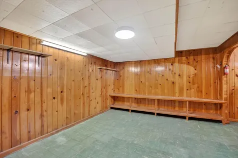 215 Arden Street Waterloo IA 50701