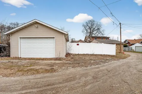 215 Arden Street Waterloo IA 50701