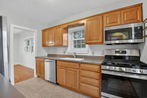 215 Arden Street Waterloo IA 50701