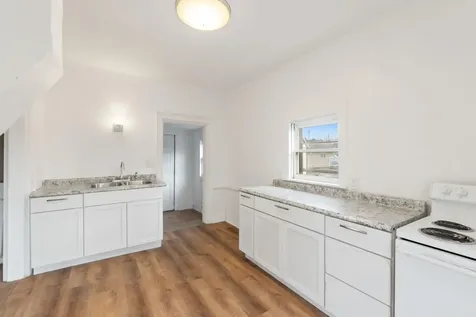513 SW 4th Street Independence IA 50644