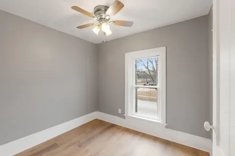513 SW 4th Street Independence IA 50644