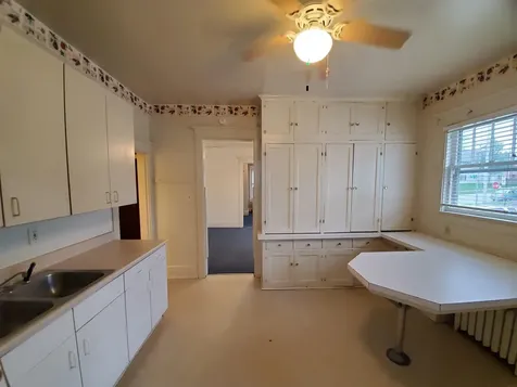 2221 Olive Street Cedar Falls IA 50613