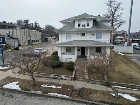 2221 Olive Street Cedar Falls IA 50613