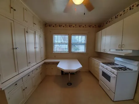 2221 Olive Street Cedar Falls IA 50613