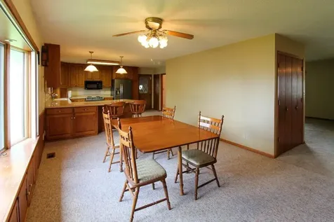 1107 12th Street Grundy Center IA 50638