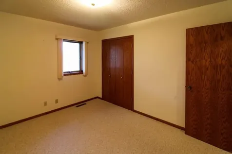1107 12th Street Grundy Center IA 50638