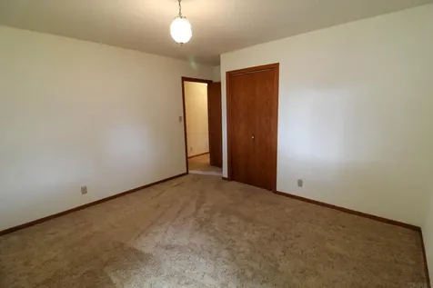 1107 12th Street Grundy Center IA 50638