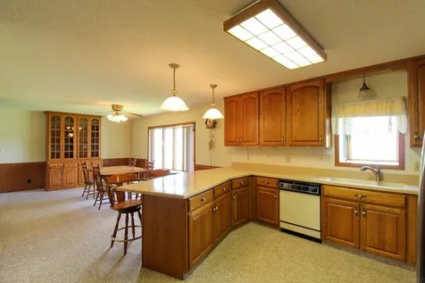 1107 12th Street Grundy Center IA 50638