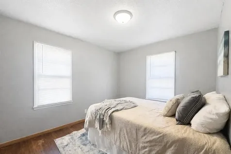 736 Sherman Avenue Waterloo IA 50703