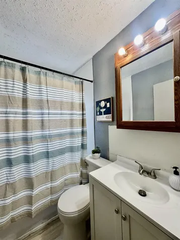 736 Sherman Avenue Waterloo IA 50703