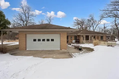 1615 1st Street East Independence IA 50644