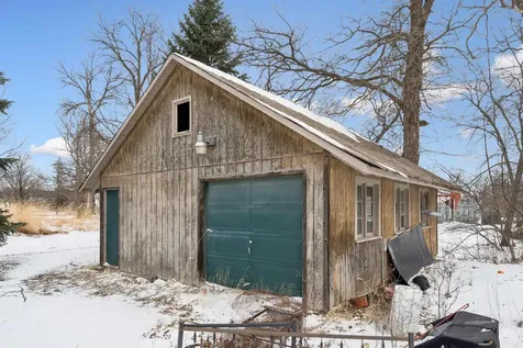 1615 1st Street East Independence IA 50644