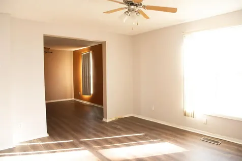 332 Newell Street Waterloo IA 50703