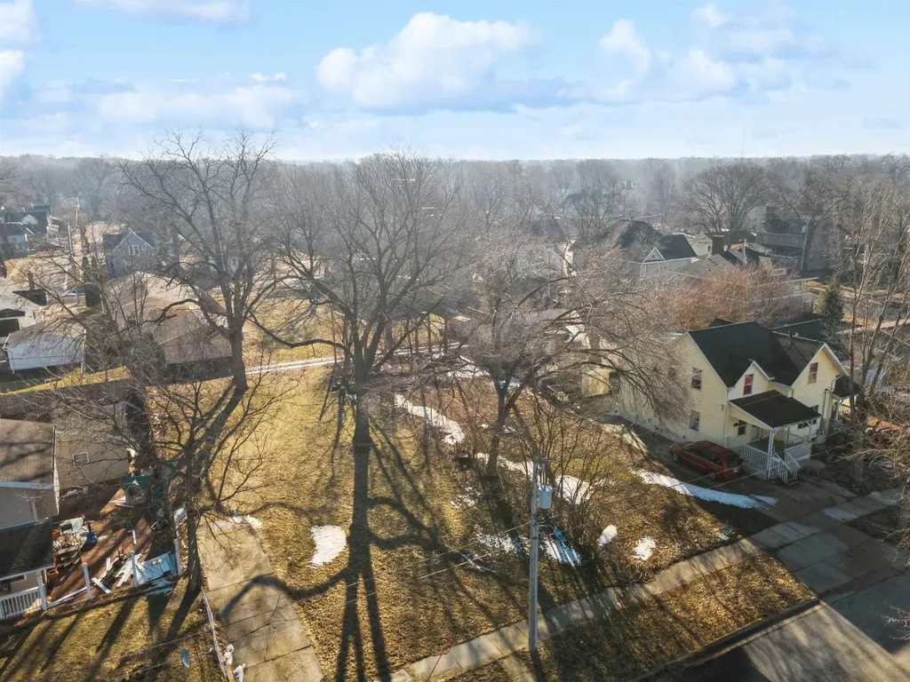 Irving Street Waterloo IA 50703