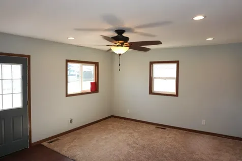 1215 3rd Avenue Ackley IA 50601