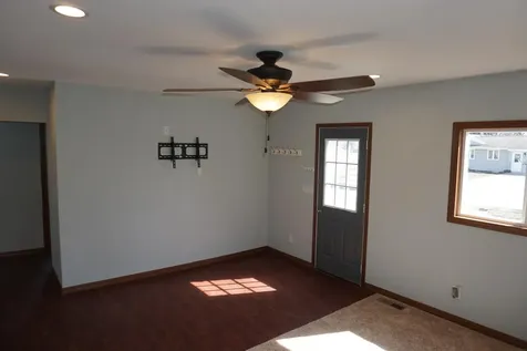 1215 3rd Avenue Ackley IA 50601