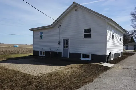 1215 3rd Avenue Ackley IA 50601