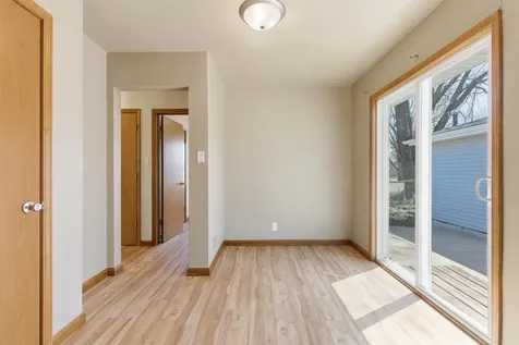 1811 Sager Avenue Waterloo IA 50701