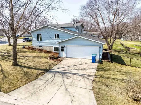 1120 Grant Street Denver IA 50622