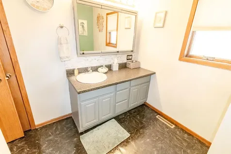 1120 Grant Street Denver IA 50622